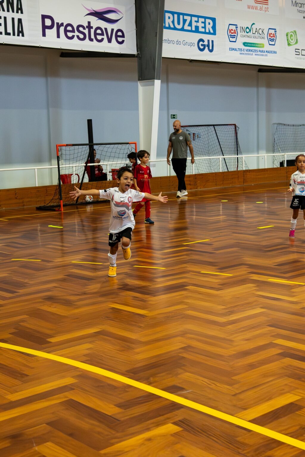 558196102_1210027267822441_3494865245851407740_n