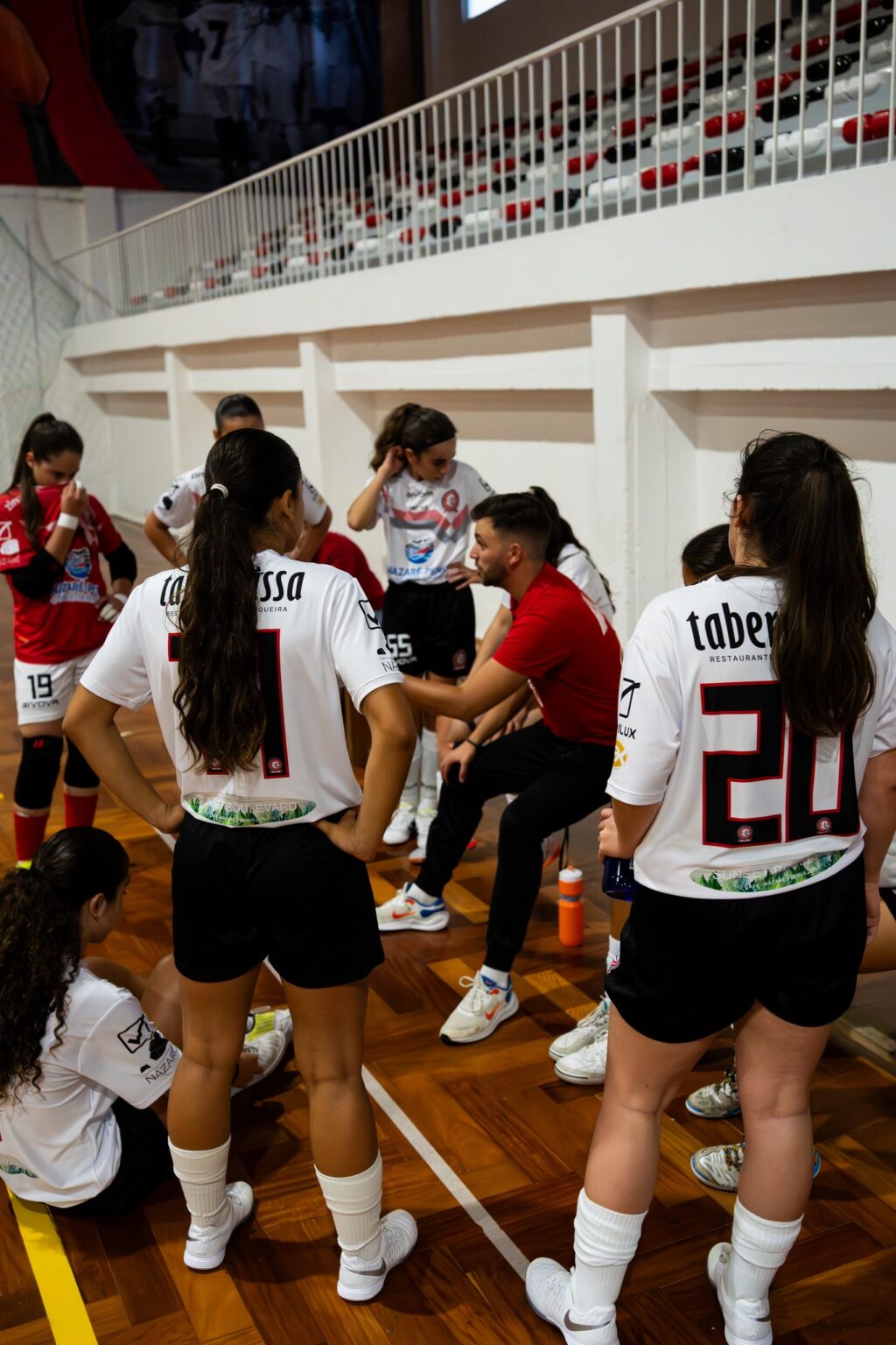 558989365_1214510704040764_2480935189996152111_n